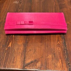 Vintage Elegant Hot Pink Satin Clutch Bag also has strap